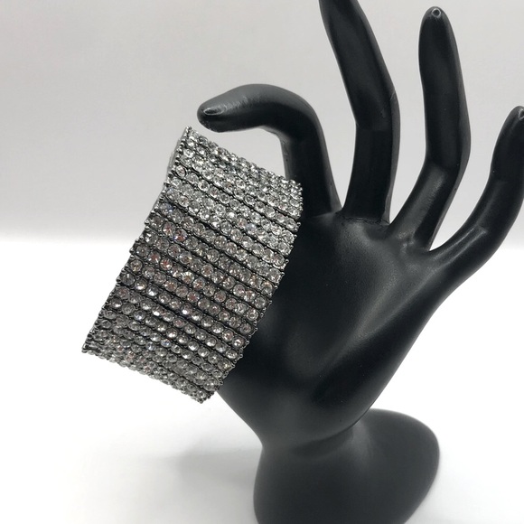 Unsigned Jewelry - Black with Pave Rhinestones Memory Bracelet